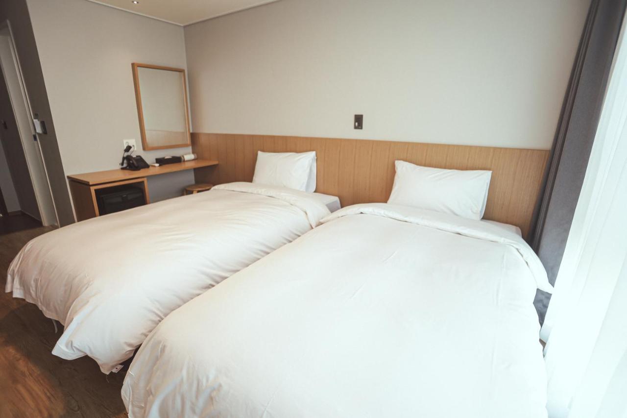 Hotel Kenny Yeosu Εξωτερικό φωτογραφία
